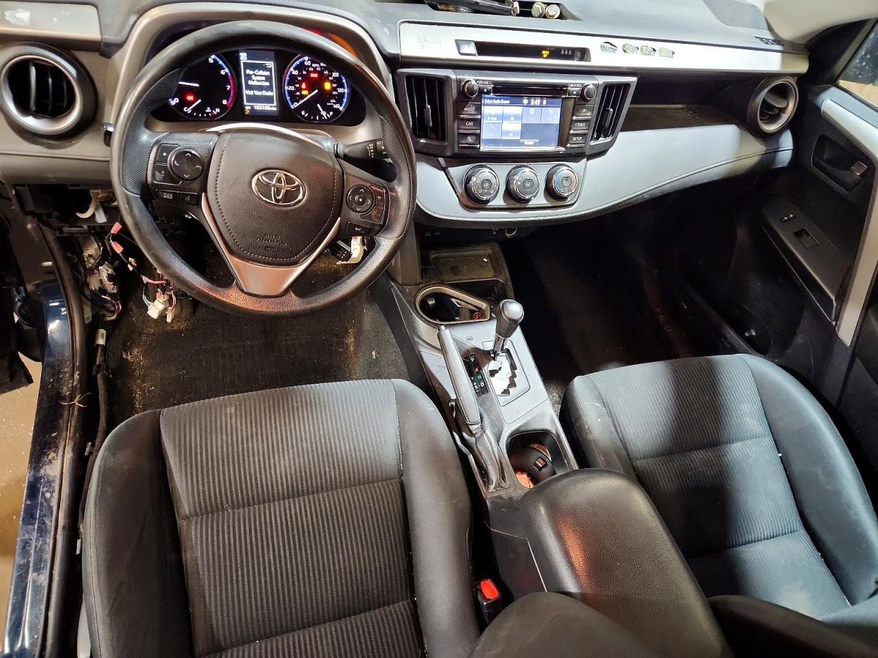 2017 Toyota Rav4 Le - zdjęcie 8