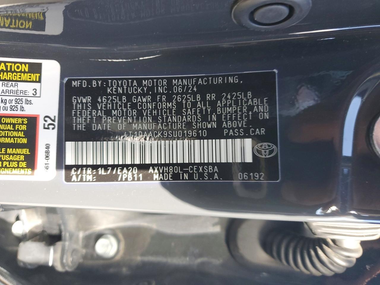 2025 Toyota Camry Xse - zdjęcie 13