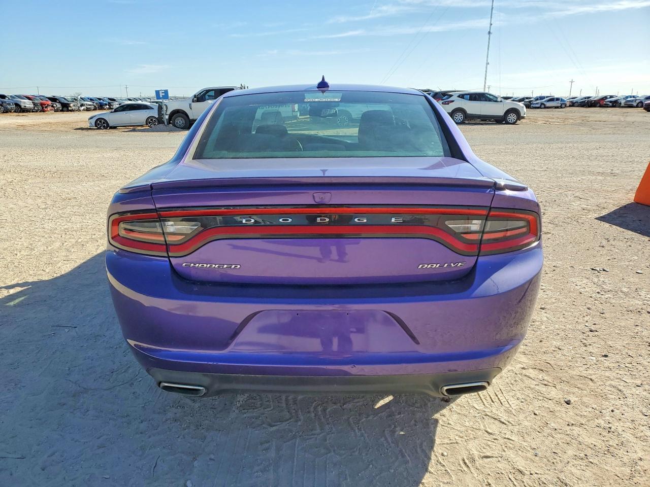 2016 Dodge Charger Sxt - zdjęcie 6