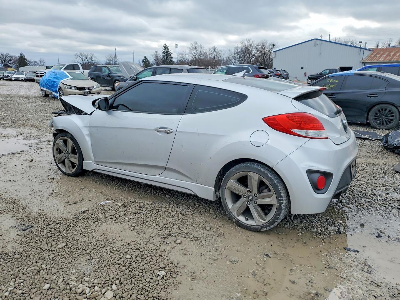 2013 Hyundai Veloster Turbo - zdjęcie 2