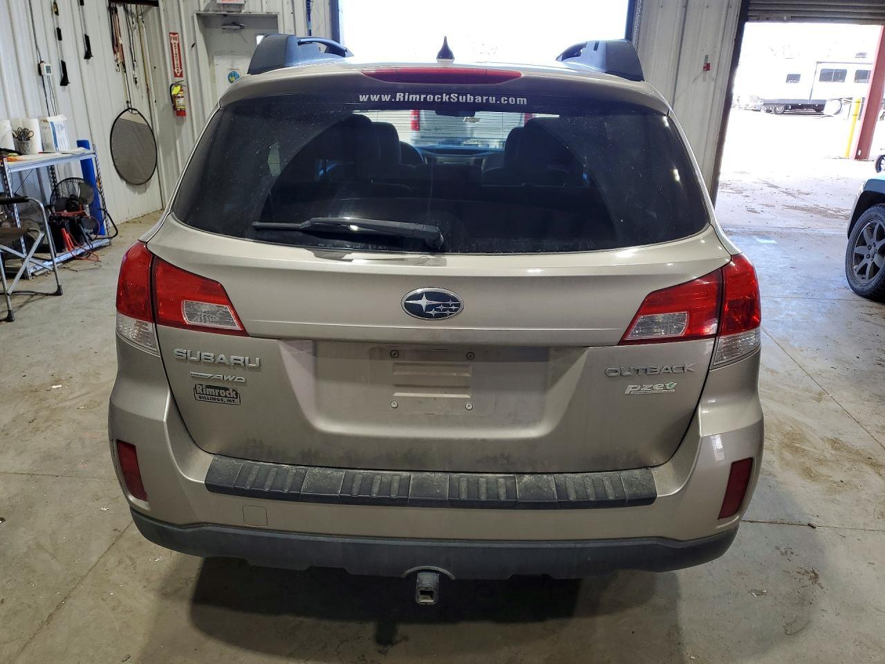 2014 Subaru Outback 2.5I Premium - zdjęcie 6