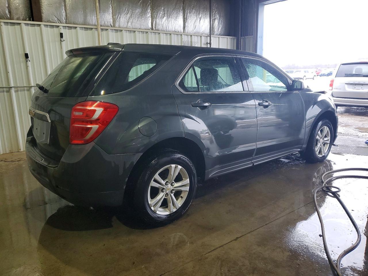 2017 Chevrolet Equinox Ls - zdjęcie 3