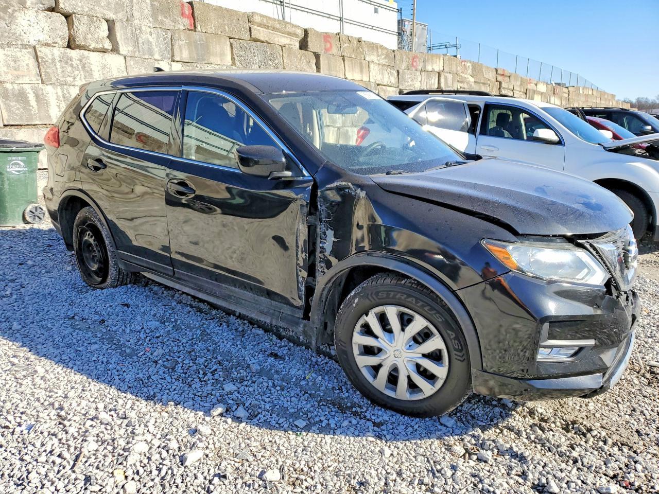 2017 Nissan Rogue S - zdjęcie 4