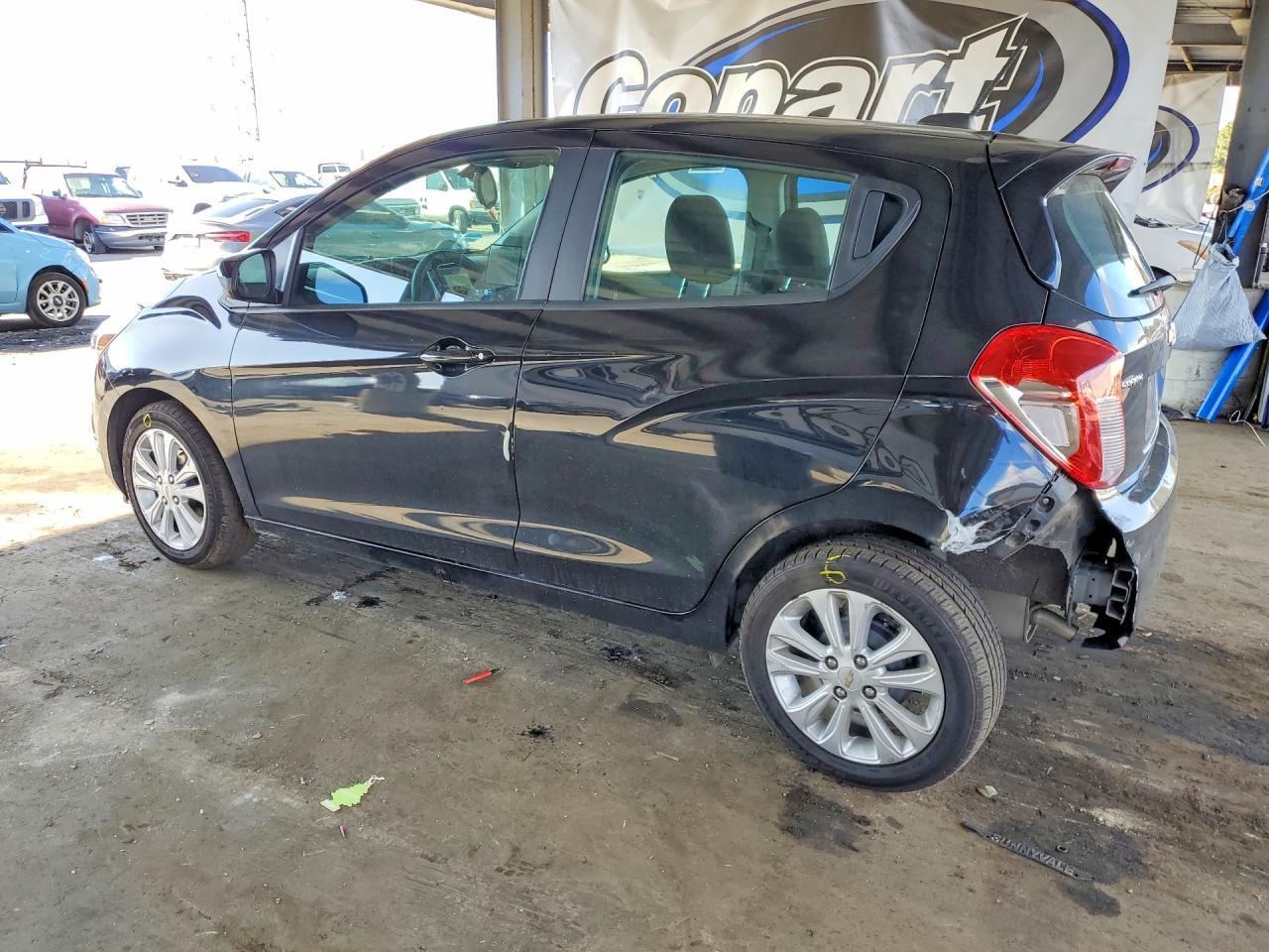 2017 Chevrolet Spark 1Lt - zdjęcie 2