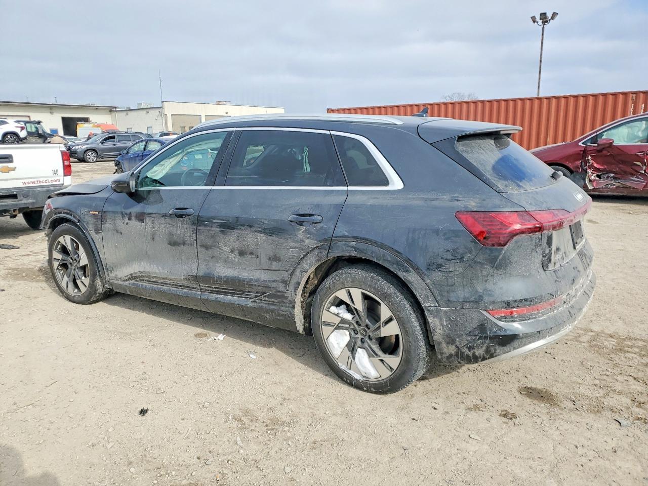 2022 Audi E-Tron Premium Plus - zdjęcie 2