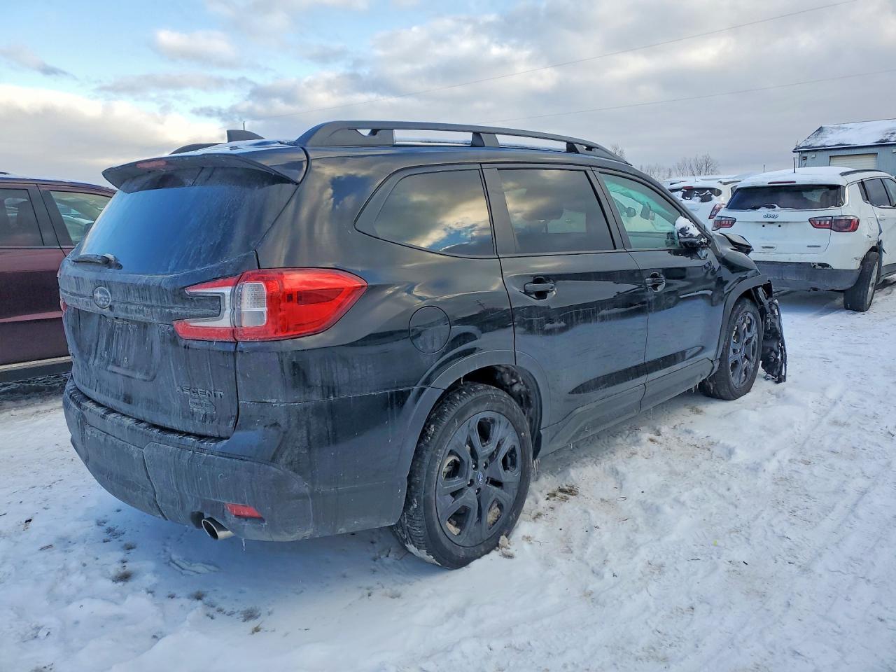 2025 Subaru Ascent Onyx Edition - zdjęcie 3
