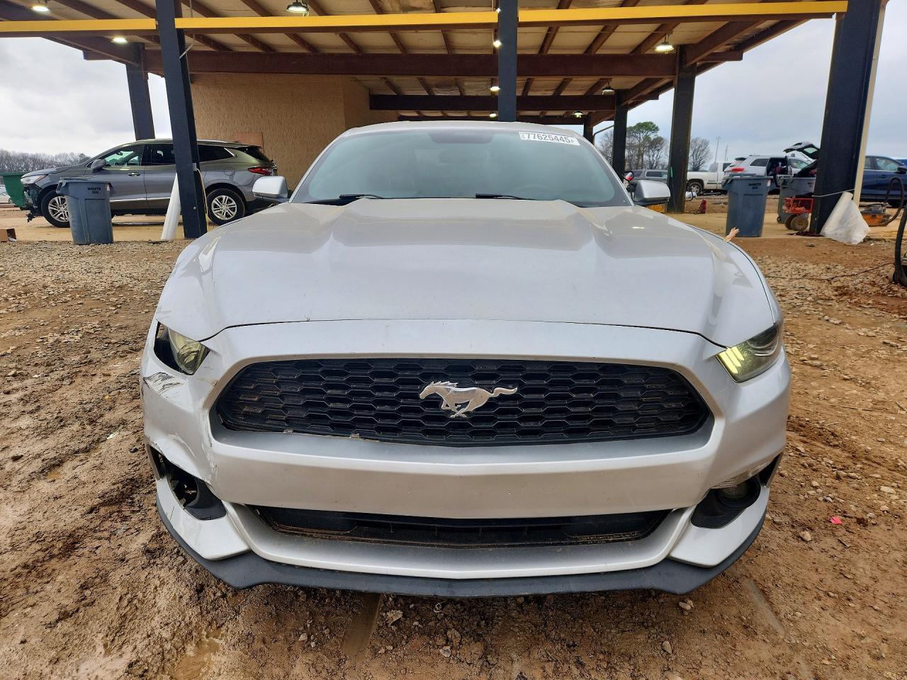 2015 Ford Mustang - zdjęcie 5