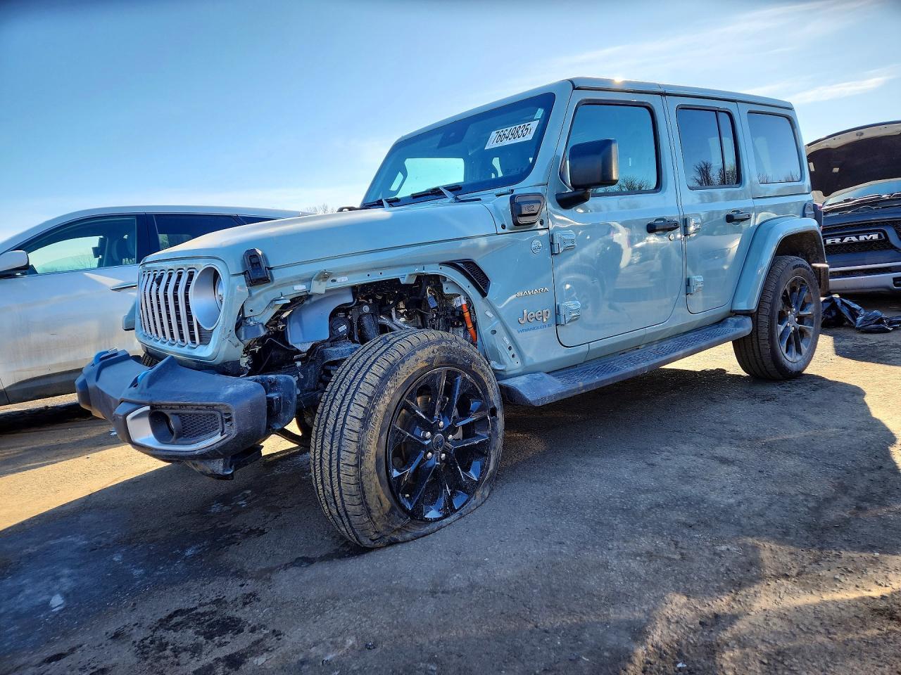 2024 Jeep Wrangler Sahara 4Xe - zdjęcie główne