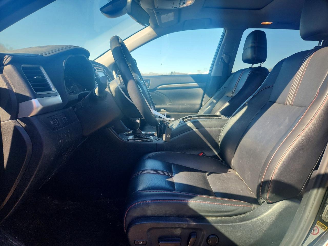 2019 Toyota Highlander Se - zdjęcie 7