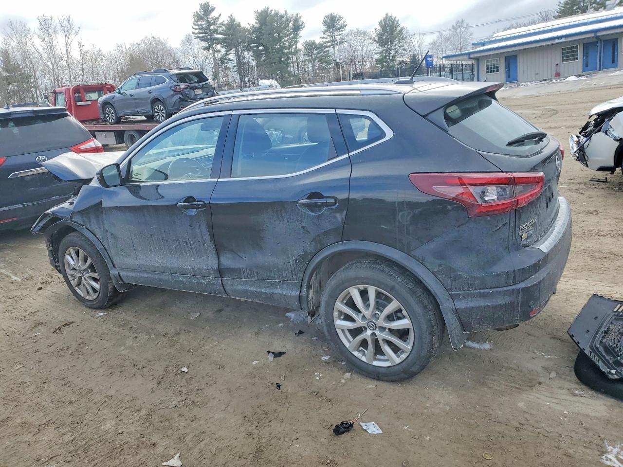 2021 Nissan Rogue Sport Sv - zdjęcie 2