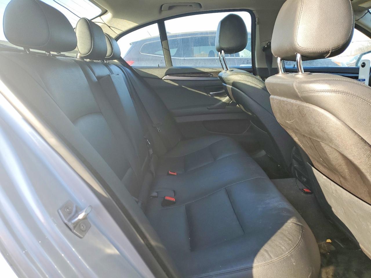 2016 BMW 528 Xi - zdjęcie 10