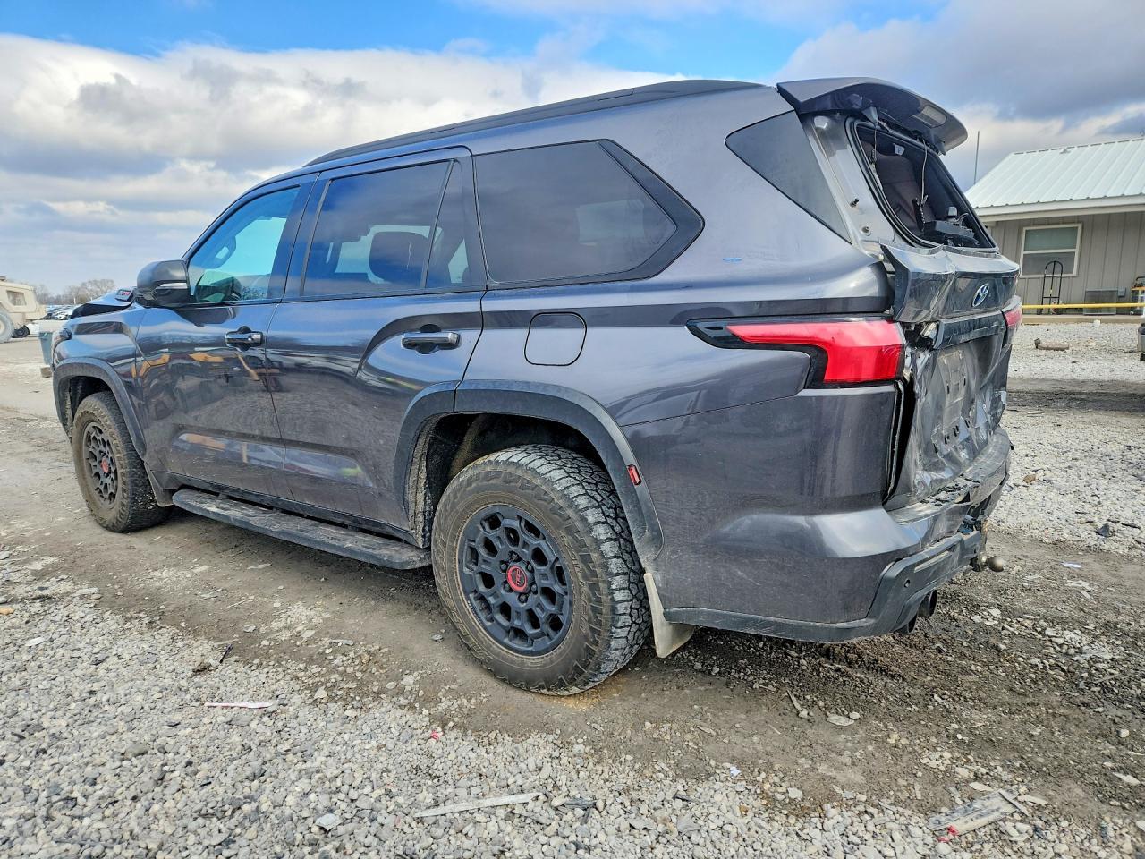 2023 Toyota Sequoia Trd Pro - zdjęcie 2