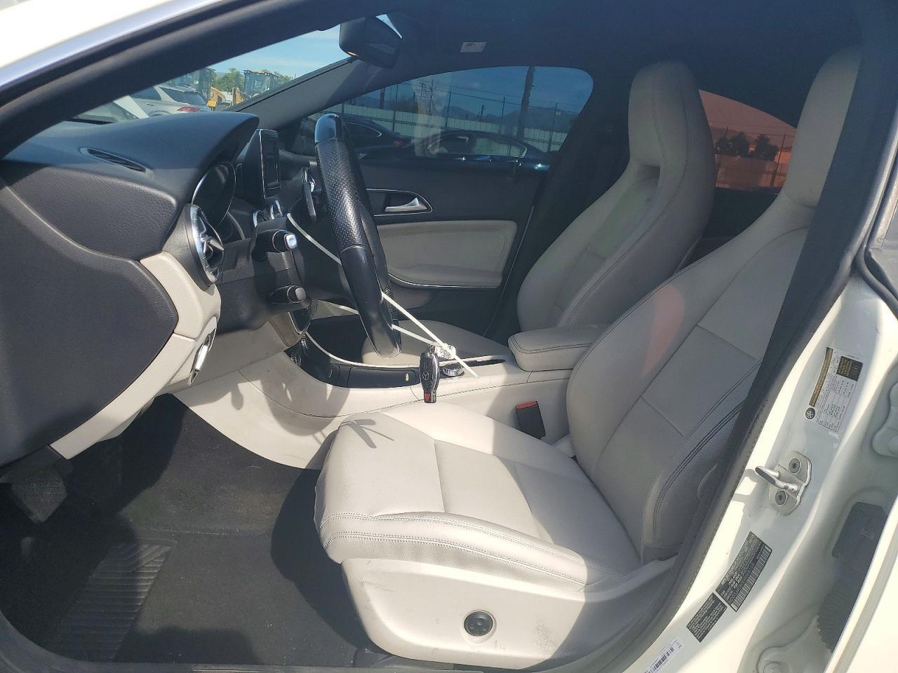 2014 Mercedes-Benz Cla 250 - zdjęcie 7