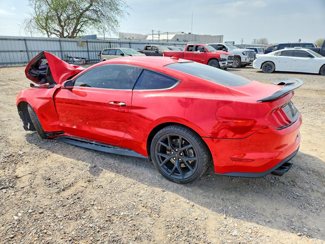 2021 Ford Mustang Gt - zdjęcie 2