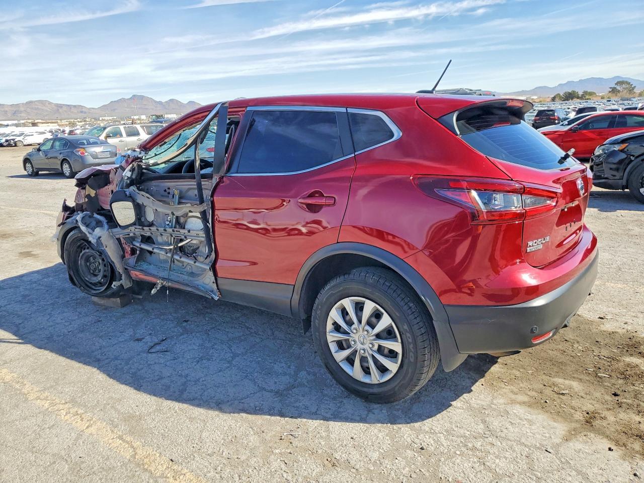 2020 Nissan Rogue Sport S - zdjęcie 2