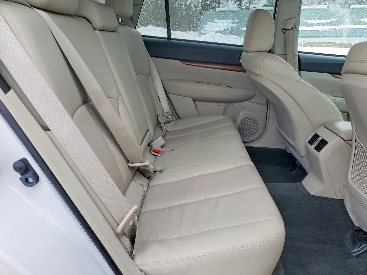 2013 Subaru Outback 2.5I Limited - zdjęcie 10