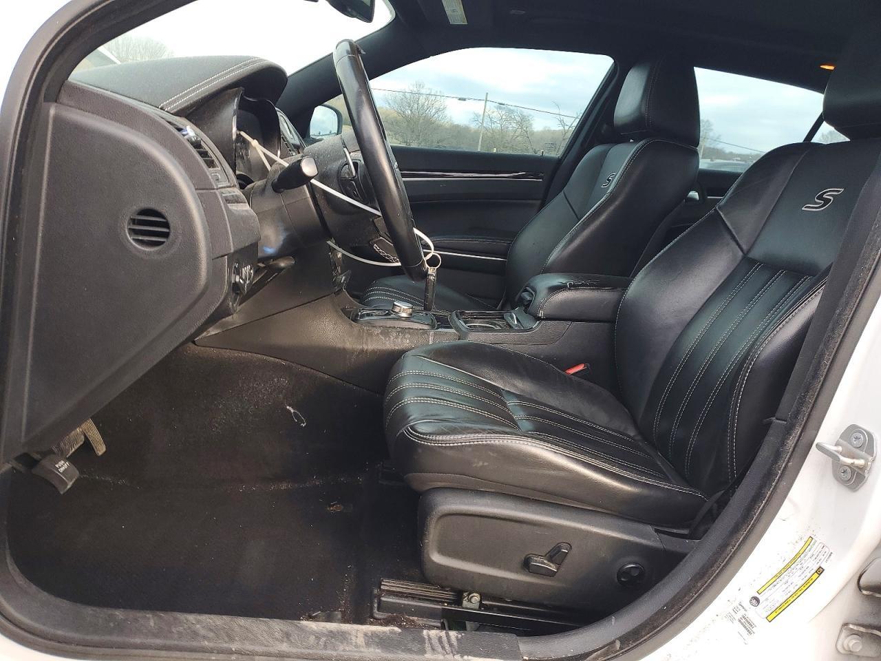 2020 Chrysler 300 S - zdjęcie 7