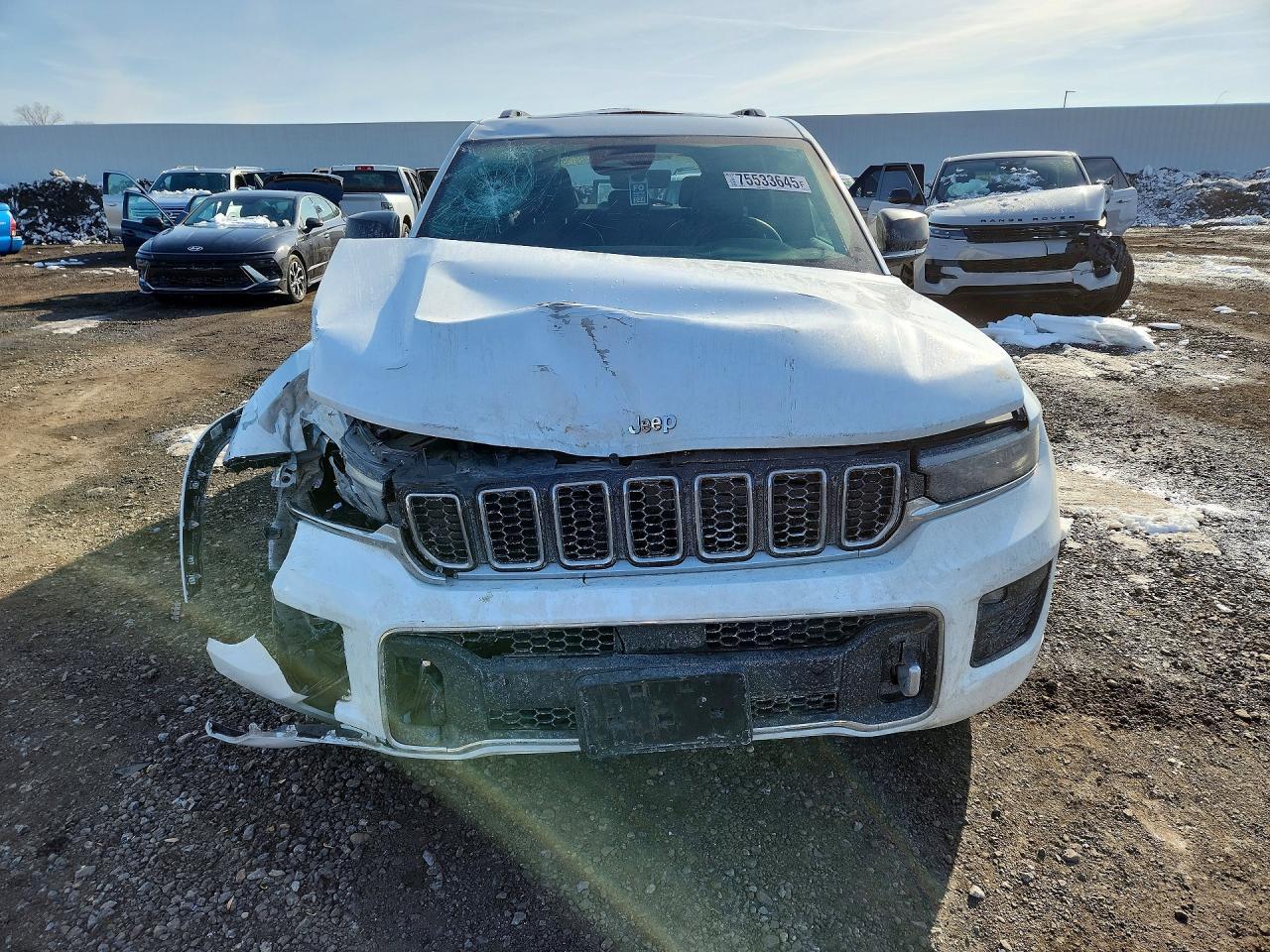 2022 Jeep Grand Cherokee Overland - zdjęcie 5