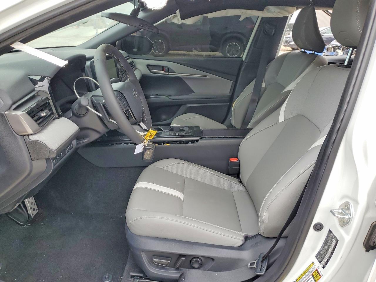 2026 Toyota Camry Se - zdjęcie 7