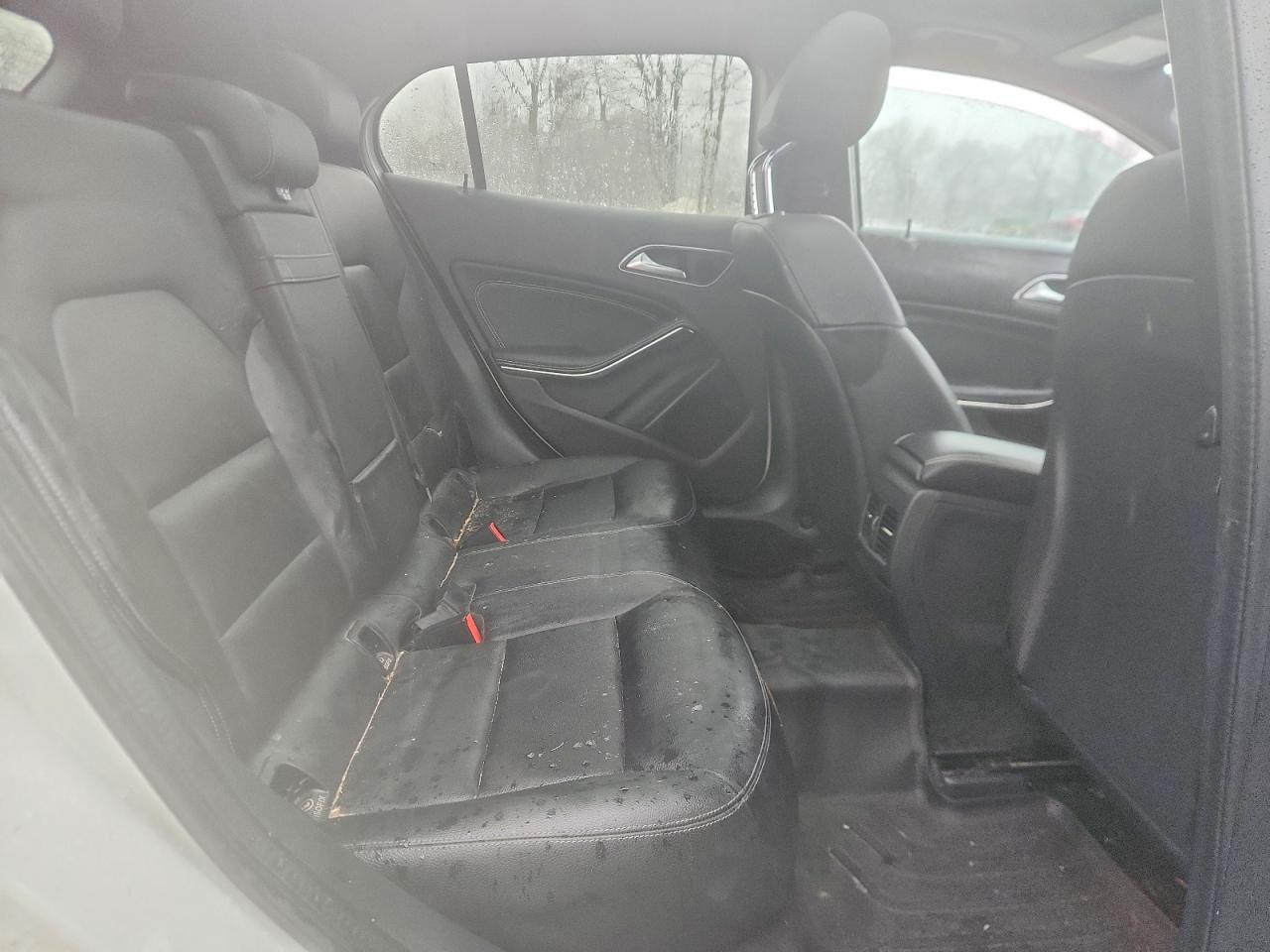 2018 Mercedes-Benz Gla 250 4Matic - zdjęcie 11