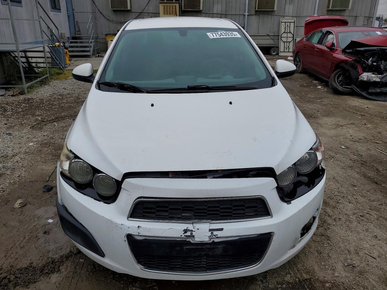 2015 Chevrolet Sonic Ls - zdjęcie 5