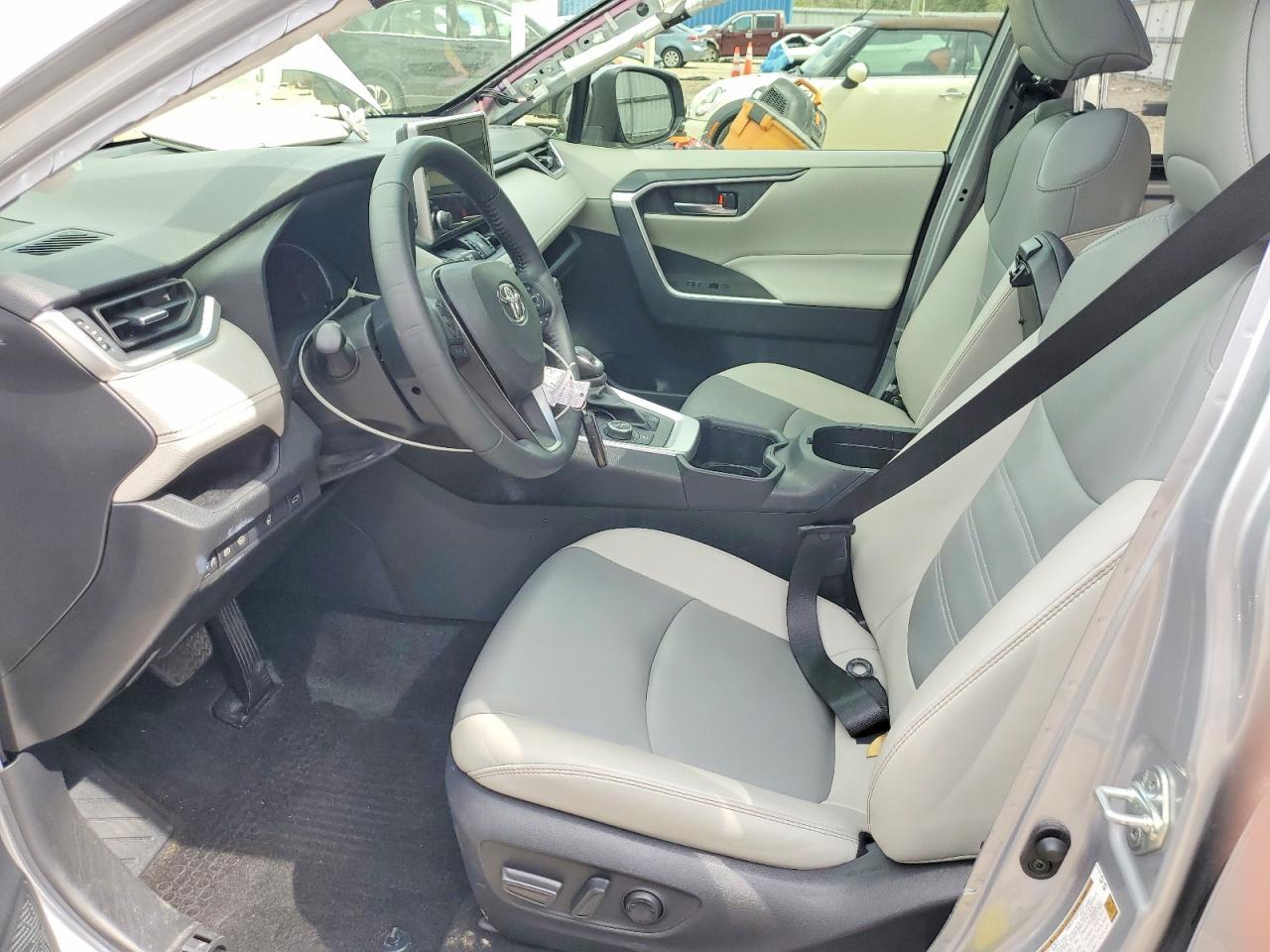 2023 Toyota Rav4 Hybrid Xle Premium - zdjęcie 7