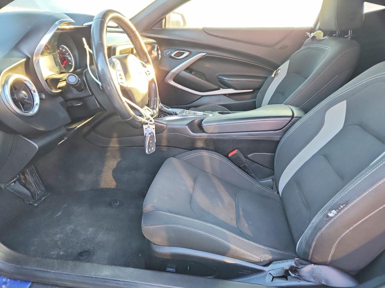 2020 Chevrolet Camaro Ls - zdjęcie 7