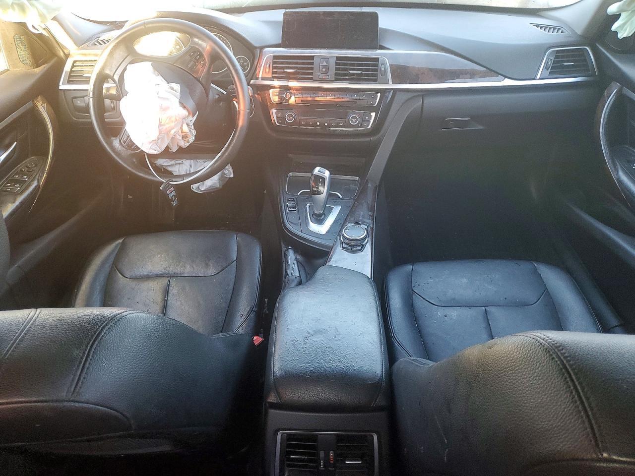 2016 BMW 3 Series - zdjęcie 8