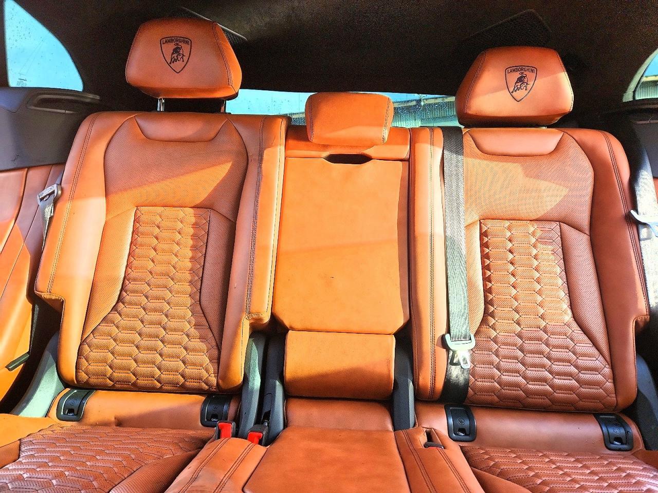 2021 Lamborghini Urus - zdjęcie 10