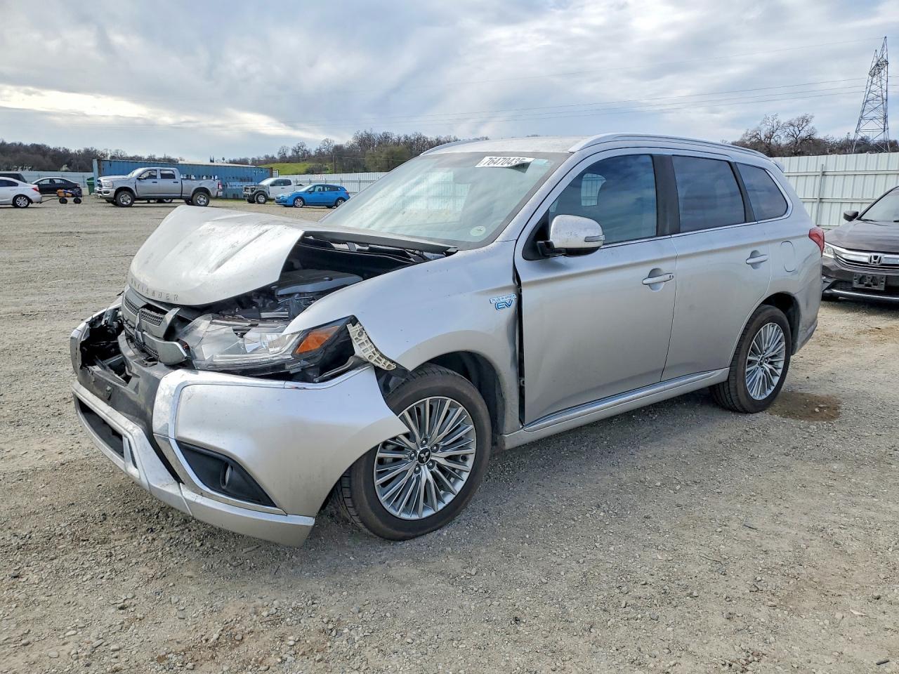 2019 Mitsubishi Outlander Sel - zdjęcie główne