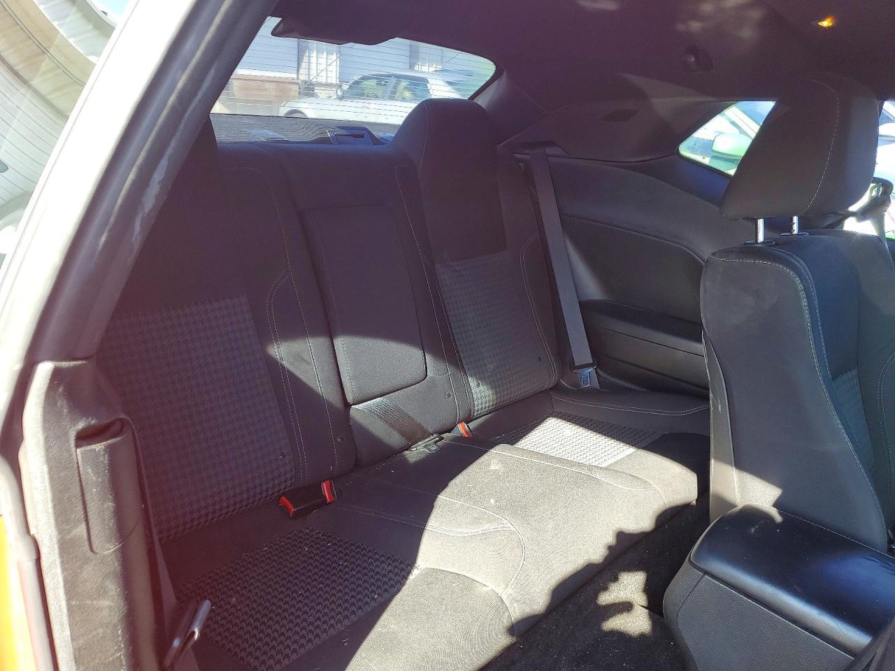 2015 Dodge Challenger Sxt - zdjęcie 10