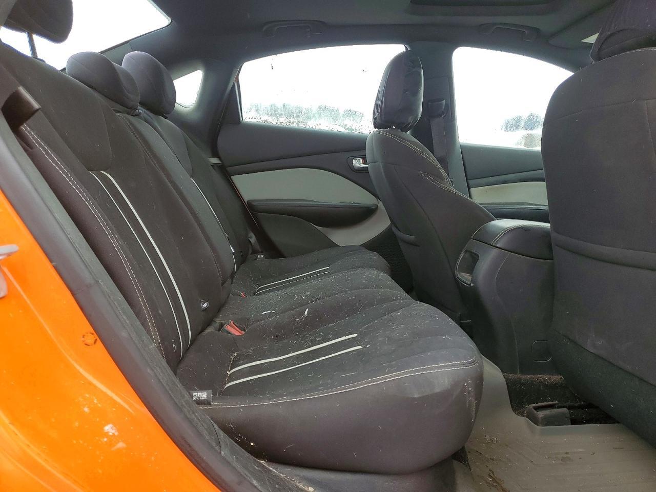 2014 Dodge Dart Sxt - zdjęcie 10