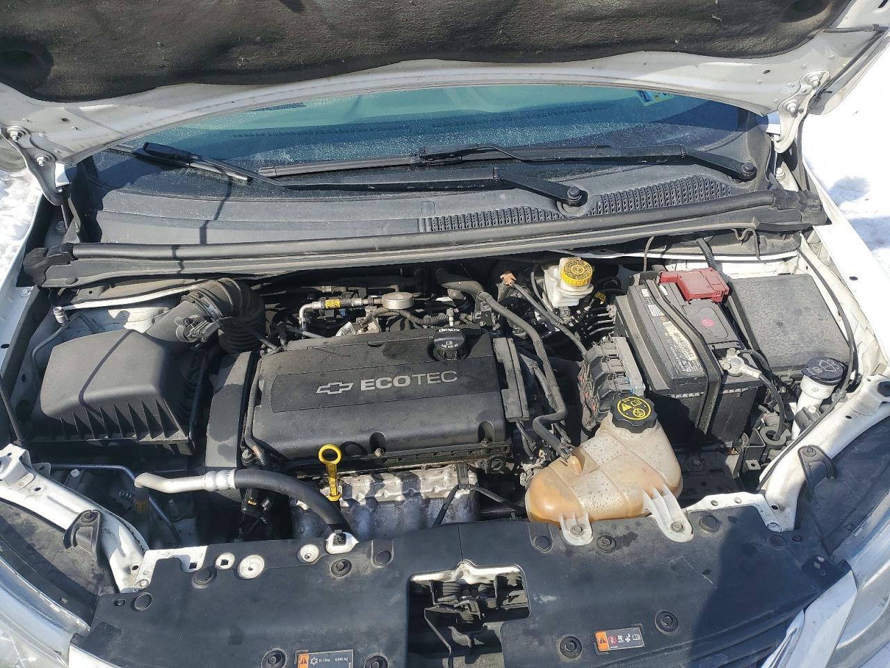 2018 Chevrolet Sonic - zdjęcie 11