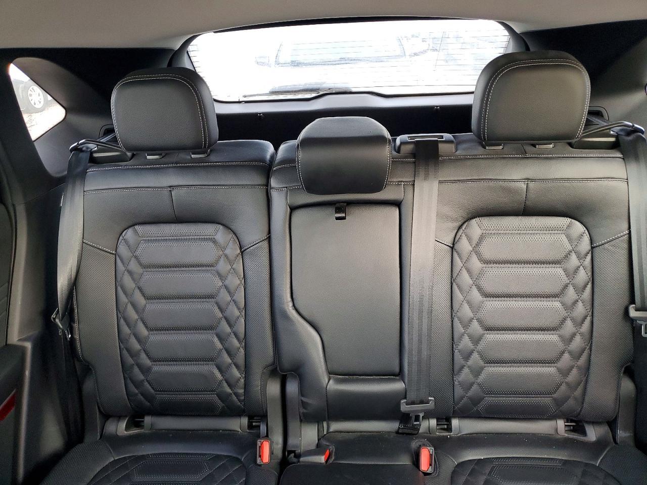 2023 Ford Escape Platinum - zdjęcie 10