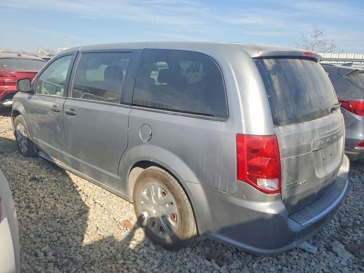 2020 Dodge Grand Caravan Se - zdjęcie 2