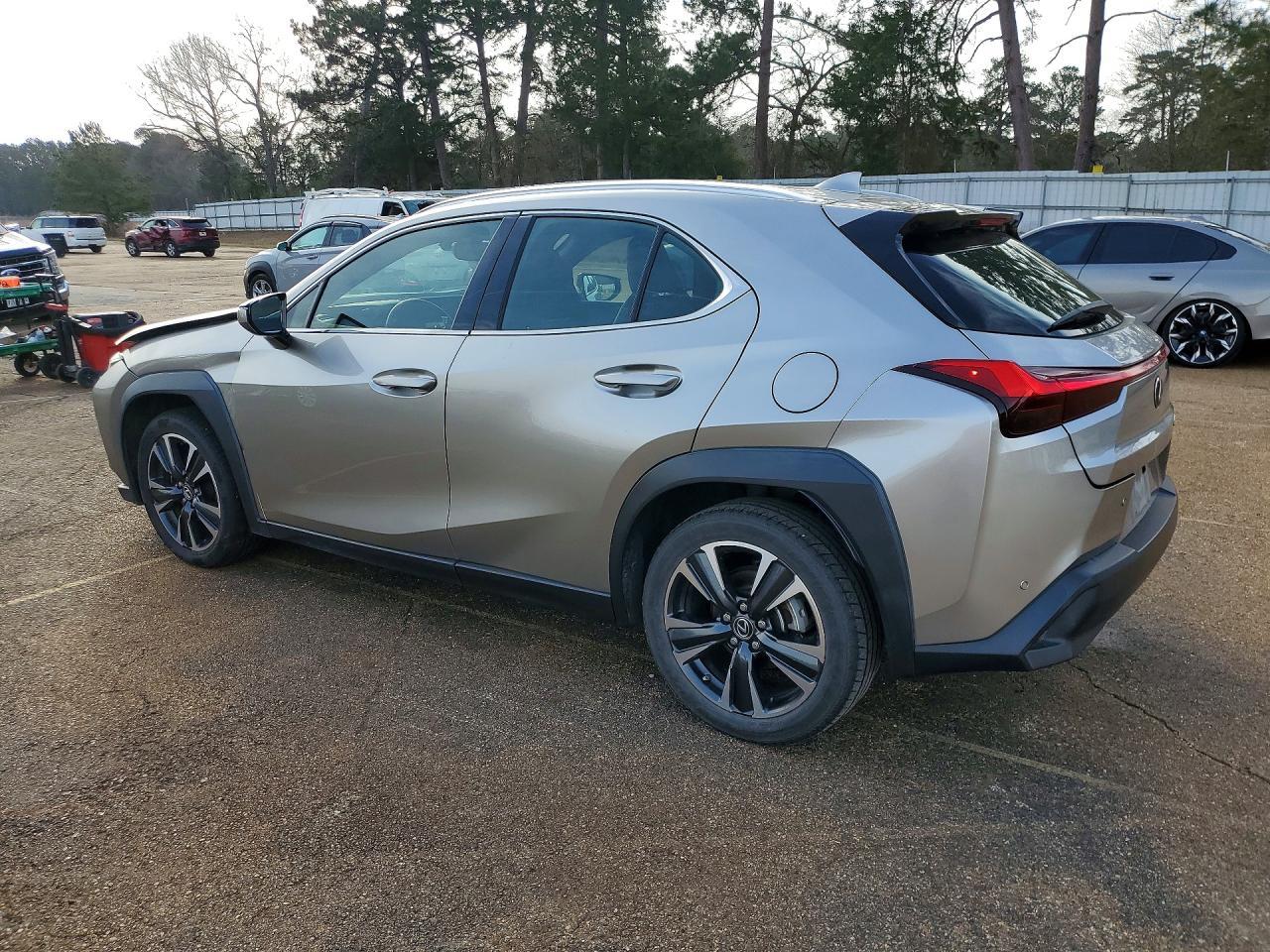 2021 Lexus Ux 200 Base - zdjęcie 2