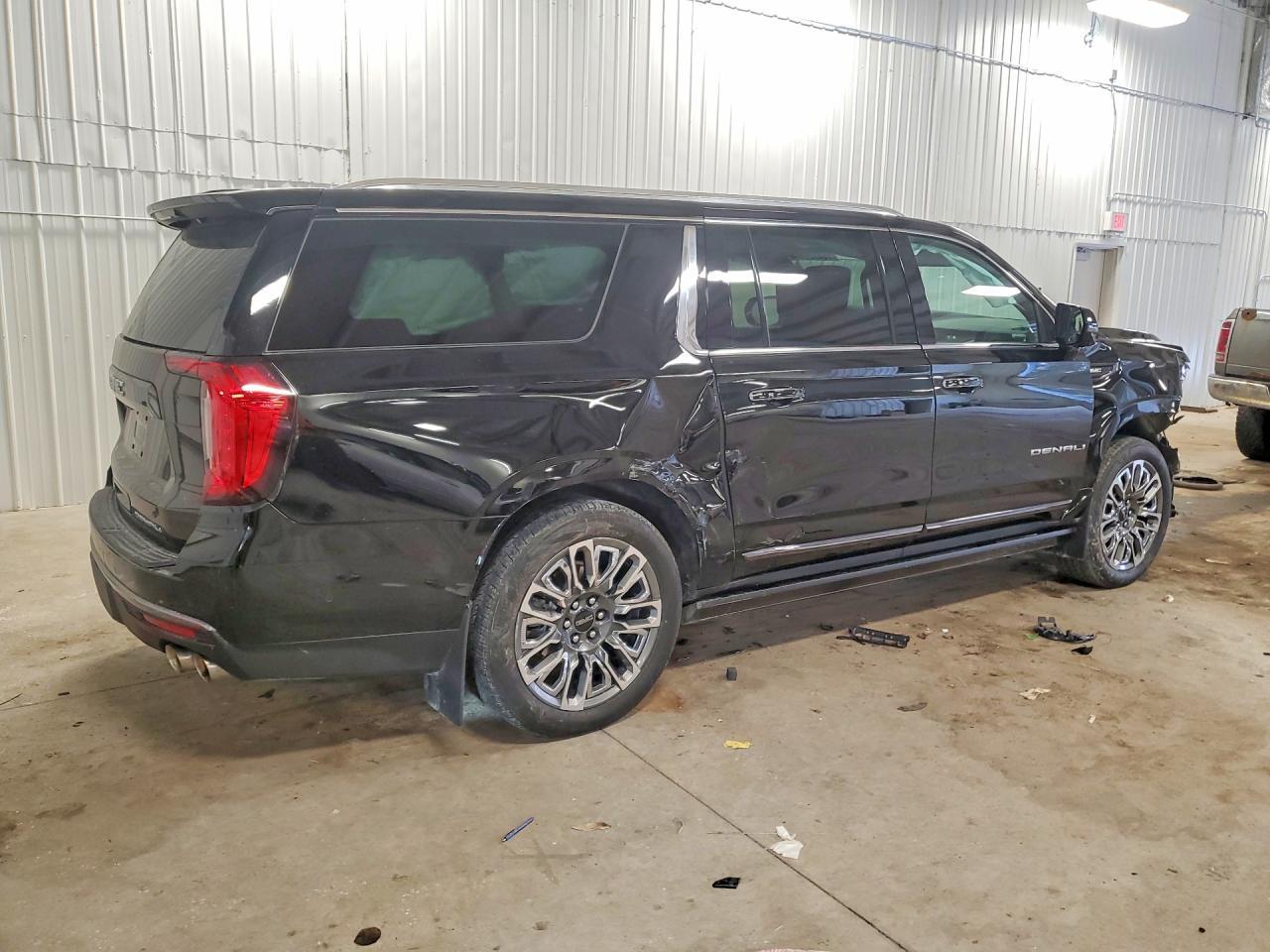 2023 GMC Yukon Xl Denali Ultimate - zdjęcie 3
