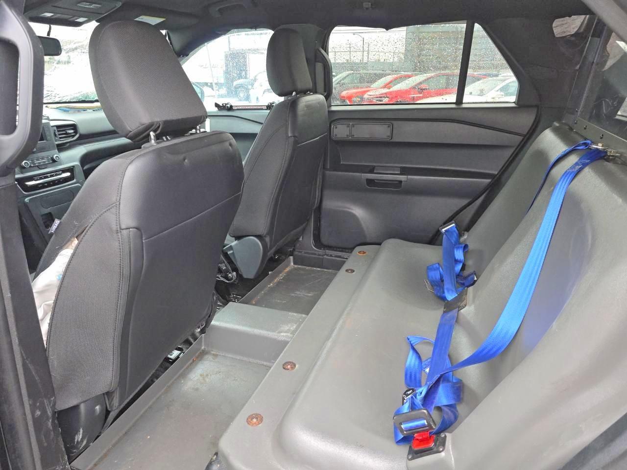 2023 Ford Explorer Police Interceptor - zdjęcie 10