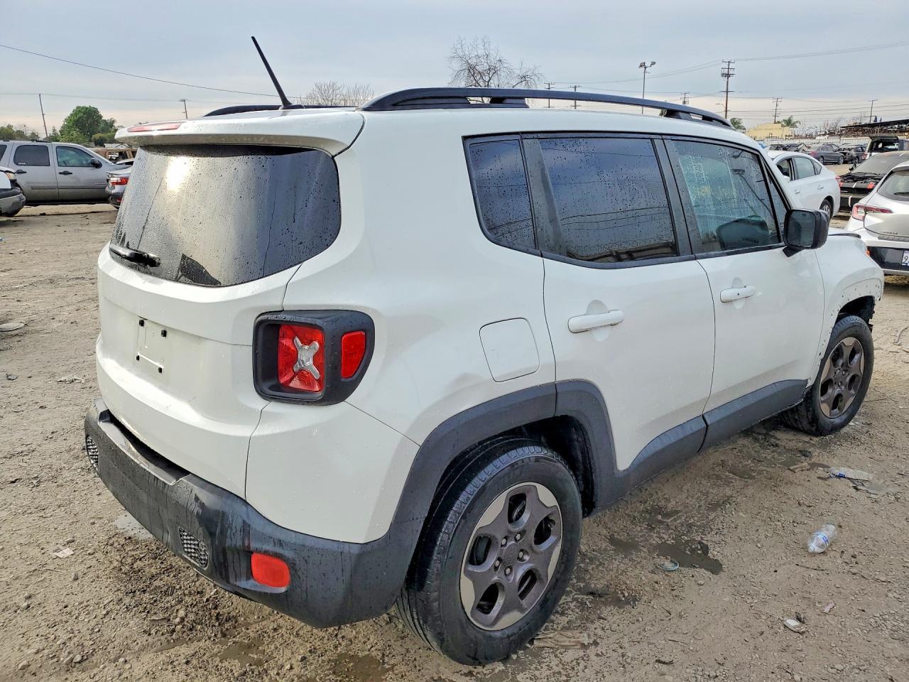 2016 Jeep Renegade Sport - zdjęcie 3