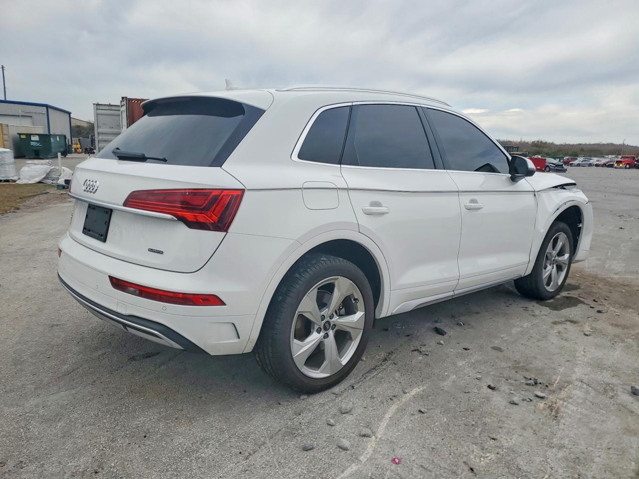 2021 Audi Q5 Premium Plus - zdjęcie 3
