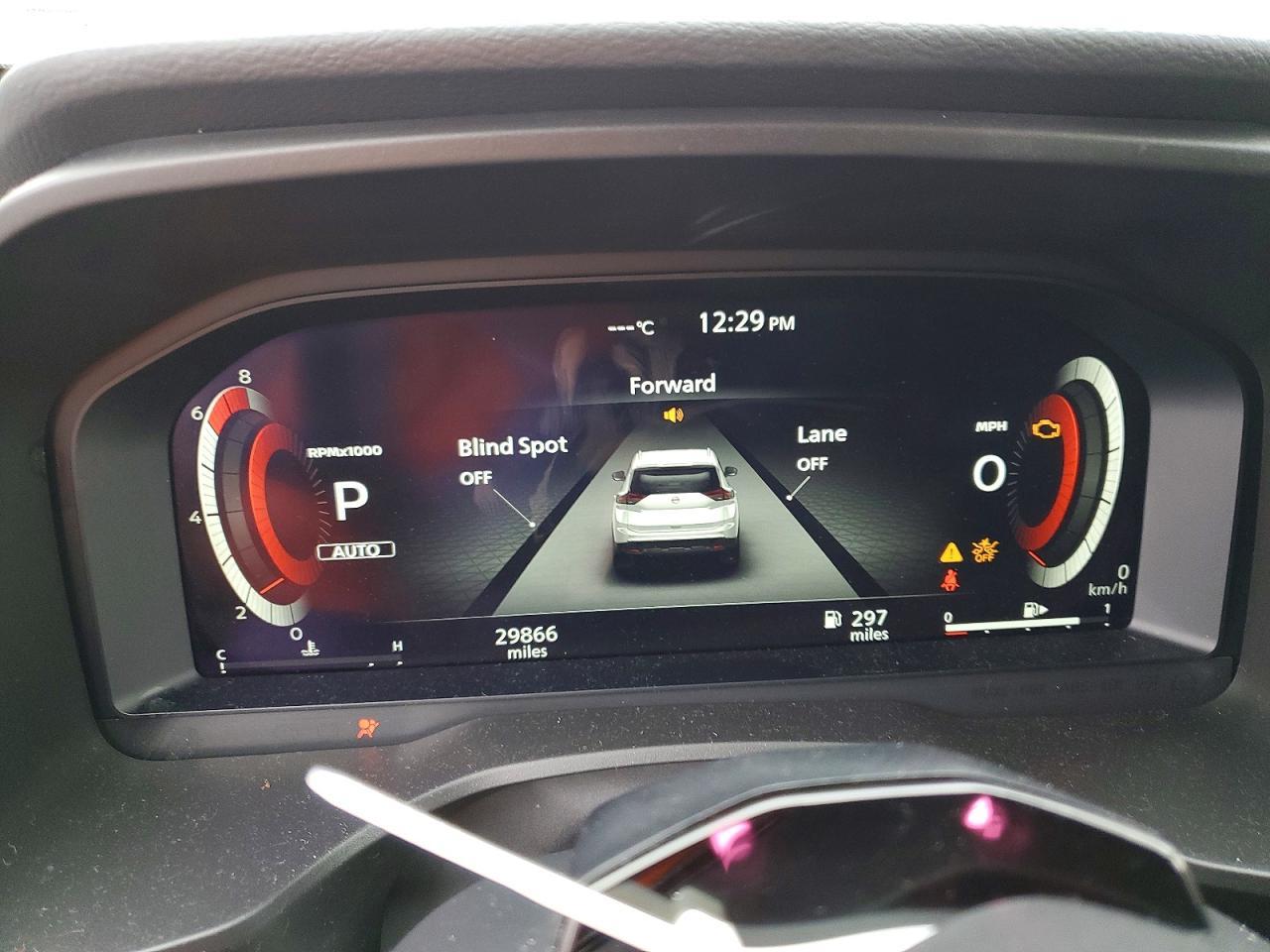 2025 Nissan Rogue Platinum - zdjęcie 9