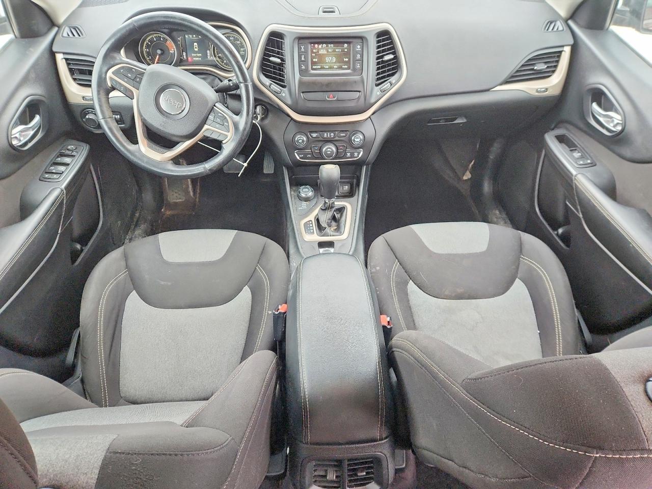 2016 Jeep Cherokee Sport - zdjęcie 8
