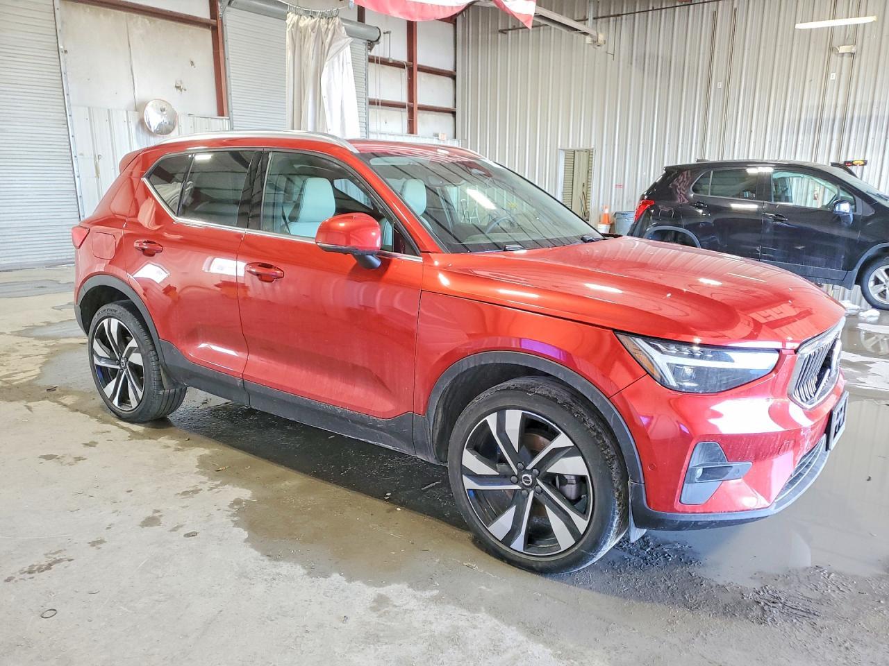 2024 Volvo Xc40 Plus - zdjęcie 4