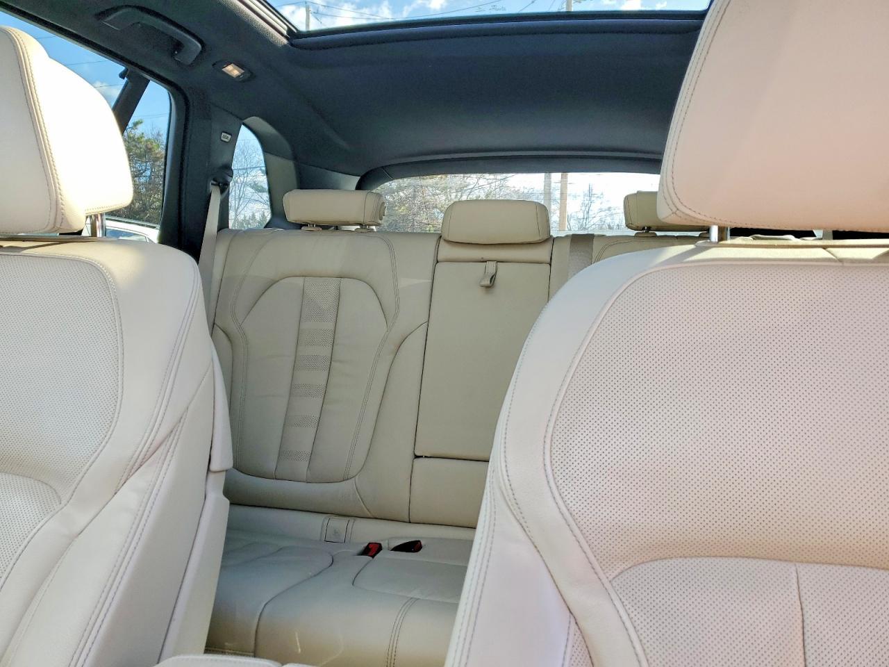 2019 BMW X5 xDrive50I - zdjęcie 10