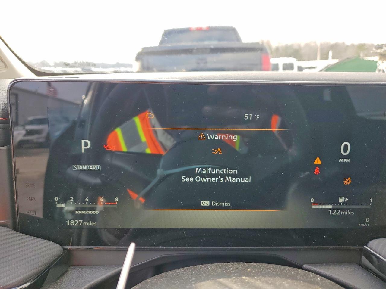 2025 Nissan Kicks Sr - zdjęcie 9