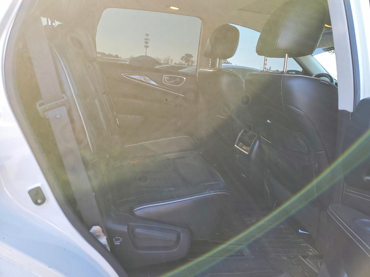 2016 Infinity Qx60 - zdjęcie 11