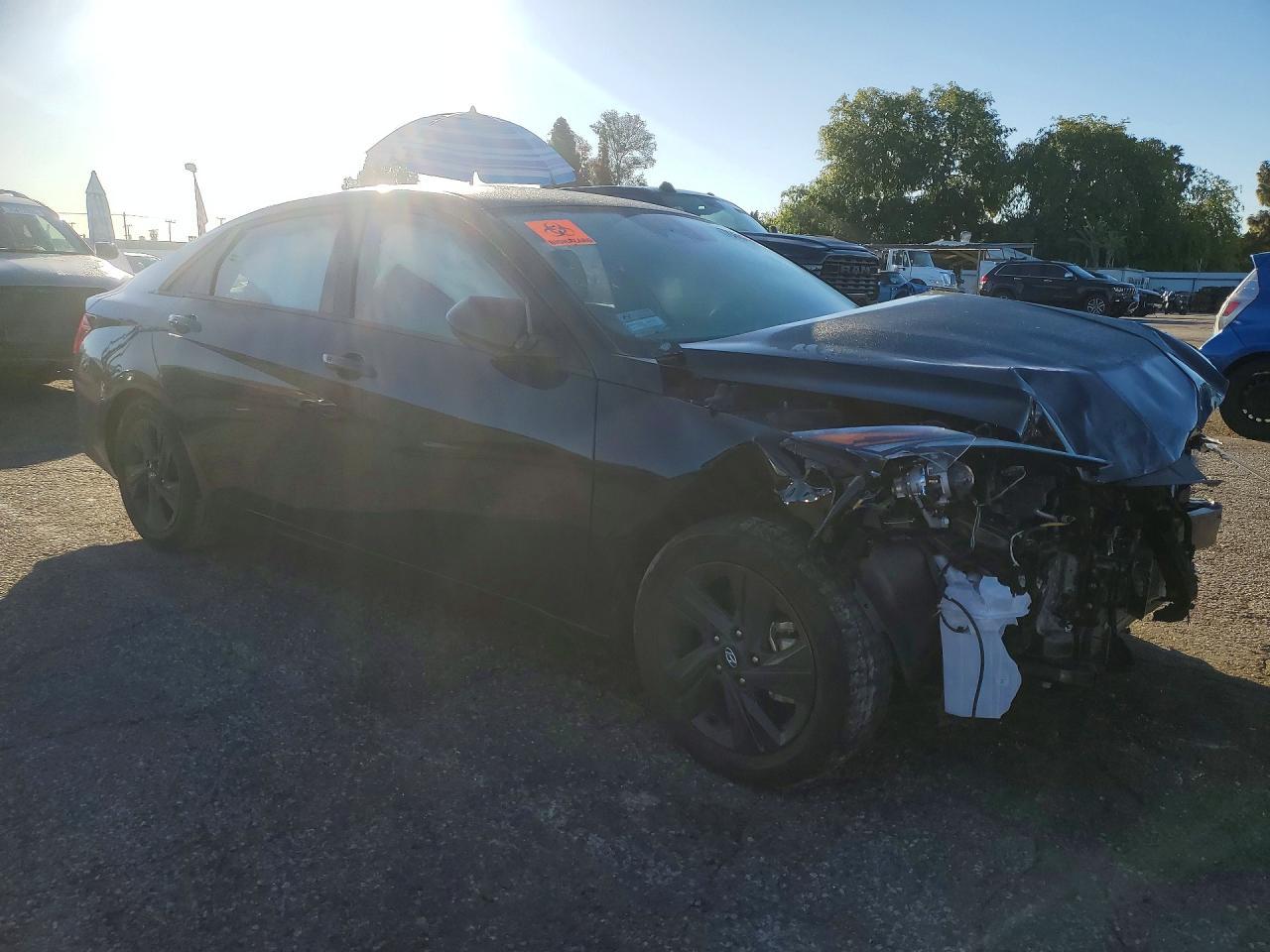 2023 Hyundai Elantra Sel - zdjęcie 4