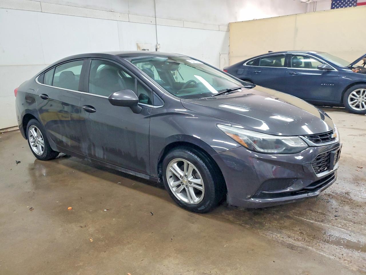 2017 Chevrolet Cruze Lt - zdjęcie 4