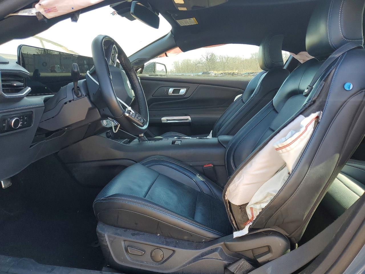 2024 Ford Mustang Gt - zdjęcie 7