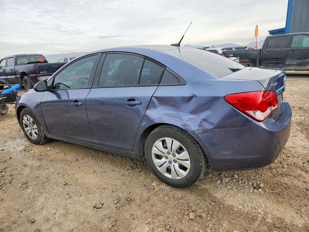 2013 Chevrolet Cruze Ls - zdjęcie 2